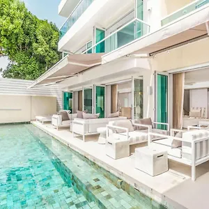  Holiday home Footprints By Blue Sky Luxury